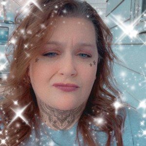 Meet your Posher, Carlina